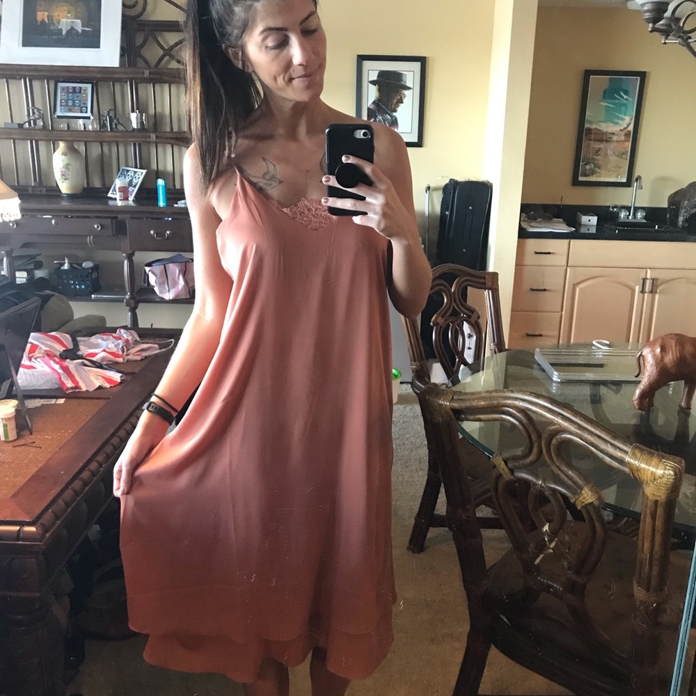 Pink/mauve flowy dress